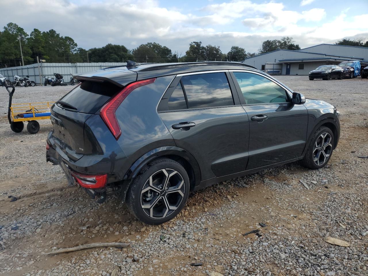 2024 KIA NIRO EX photo 5