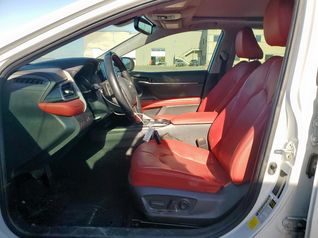 2021 TOYOTA CAMRY XSE photo 13