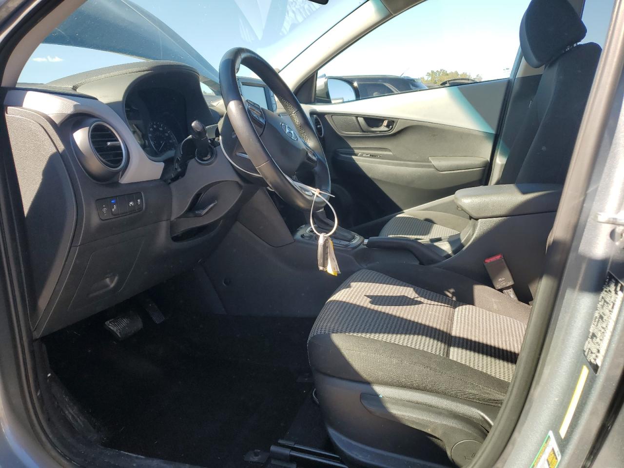 2020 HYUNDAI KONA SEL photo 7