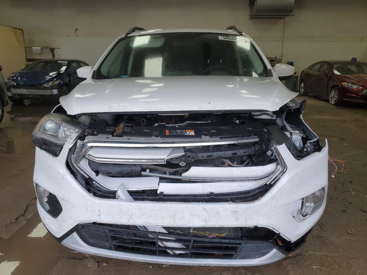2019 FORD ESCAPE SEL photo 9