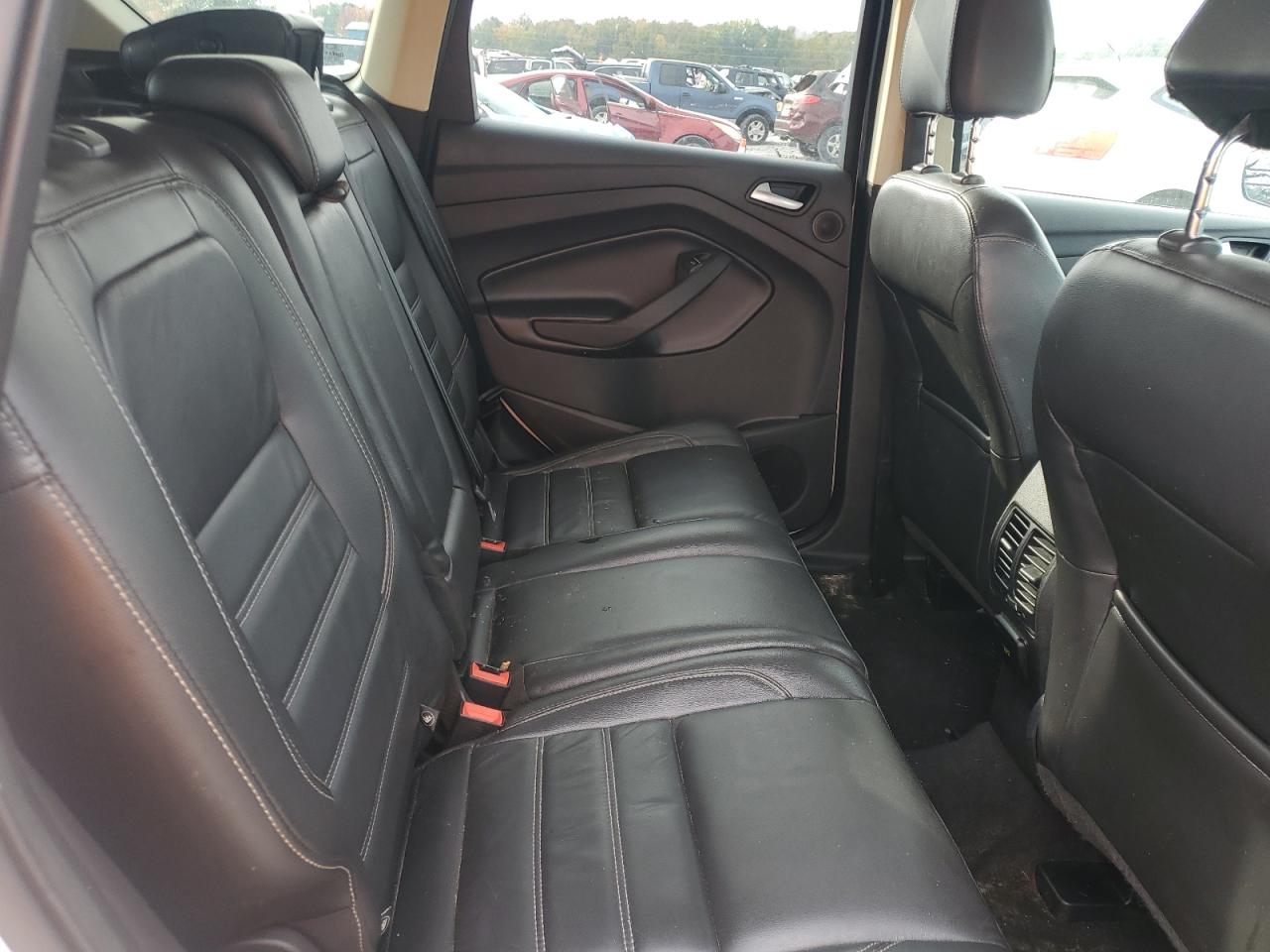 2017 FORD ESCAPE TITANIUM photo 31