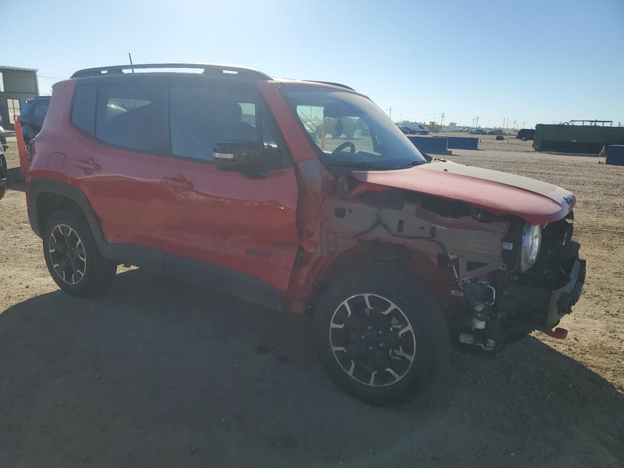 2023 JEEP RENEGADE TRAILHAWK photo 4