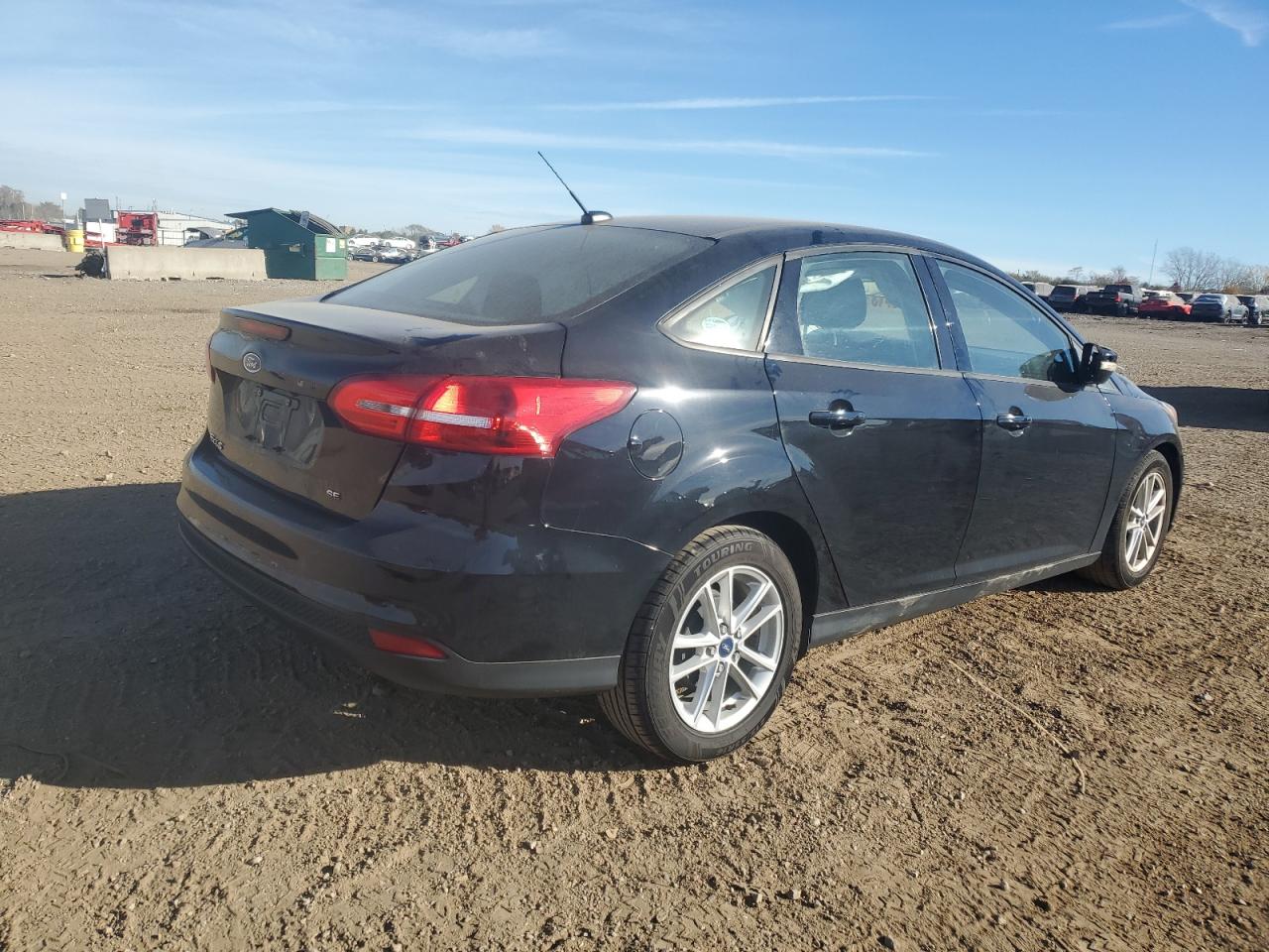 2018 FORD FOCUS SE photo 3