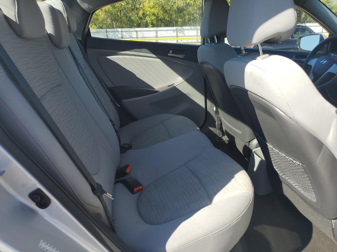 2017 HYUNDAI ACCENT SE photo 10