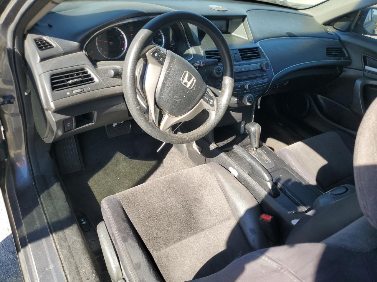 2010 HONDA ACCORD LX photo 15
