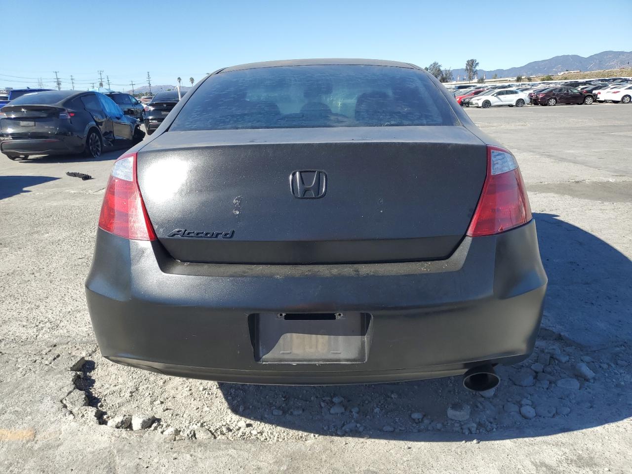 2010 HONDA ACCORD LX photo 11