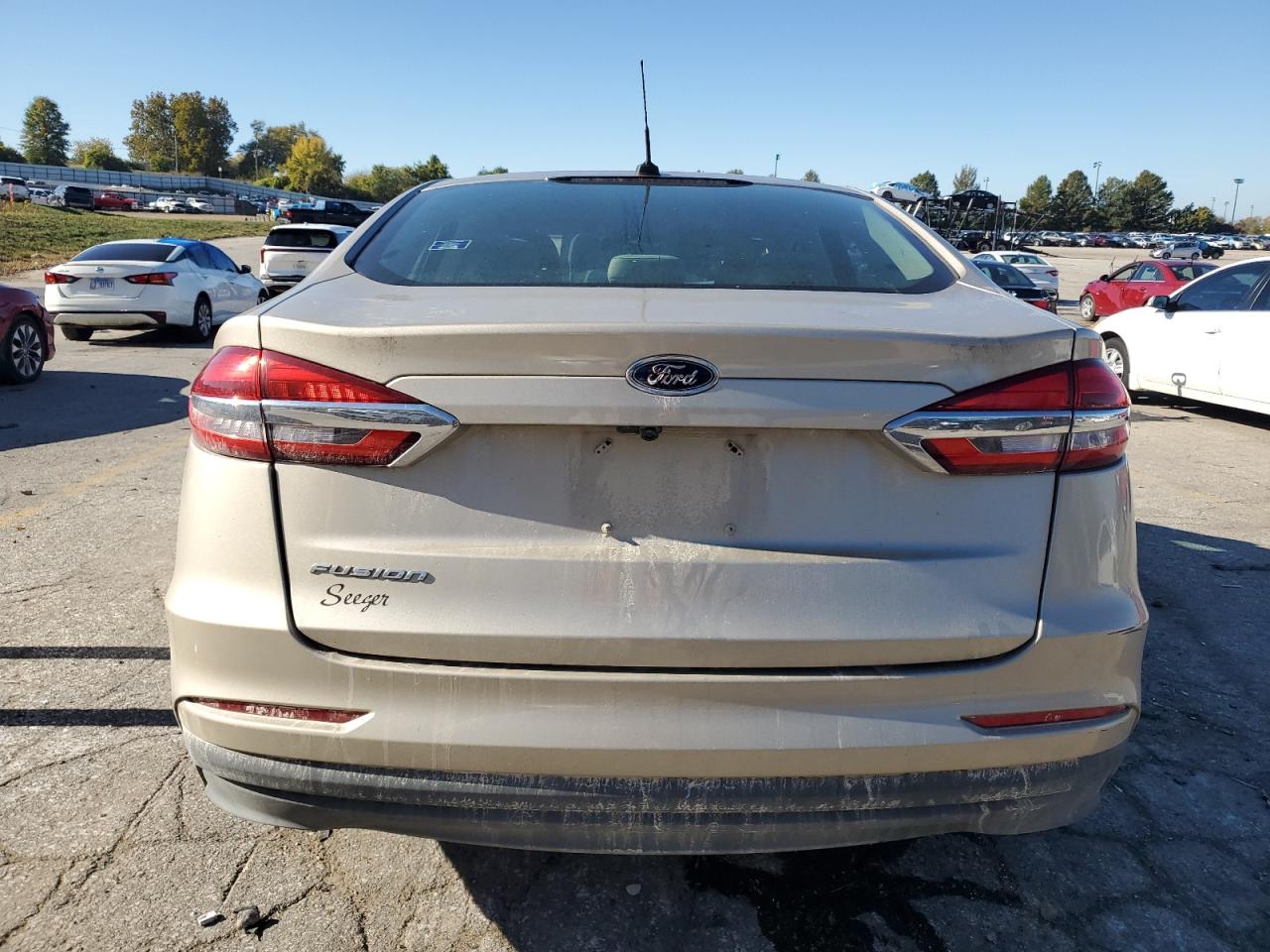 2019 FORD FUSION S photo 16