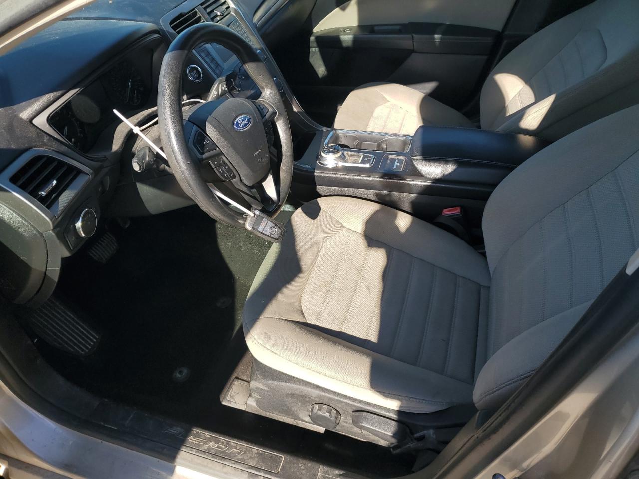 2019 FORD FUSION S photo 19