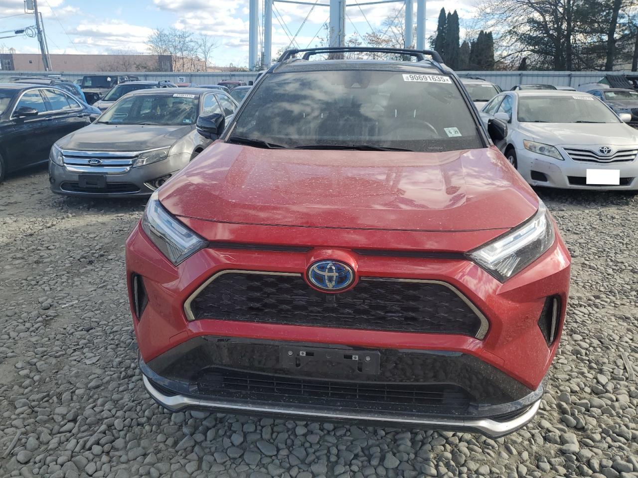 2024 TOYOTA RAV4 PRIME XSE photo 9