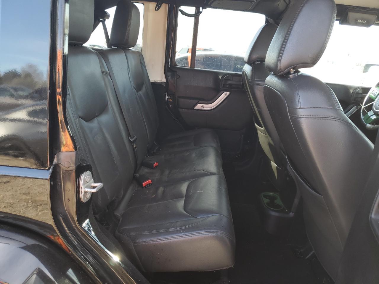 2016 JEEP WRANGLER UNLIMITED SAHARA photo 19