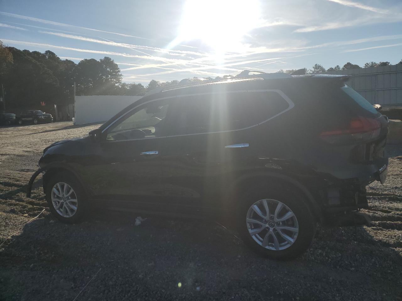 2019 NISSAN ROGUE S photo 2