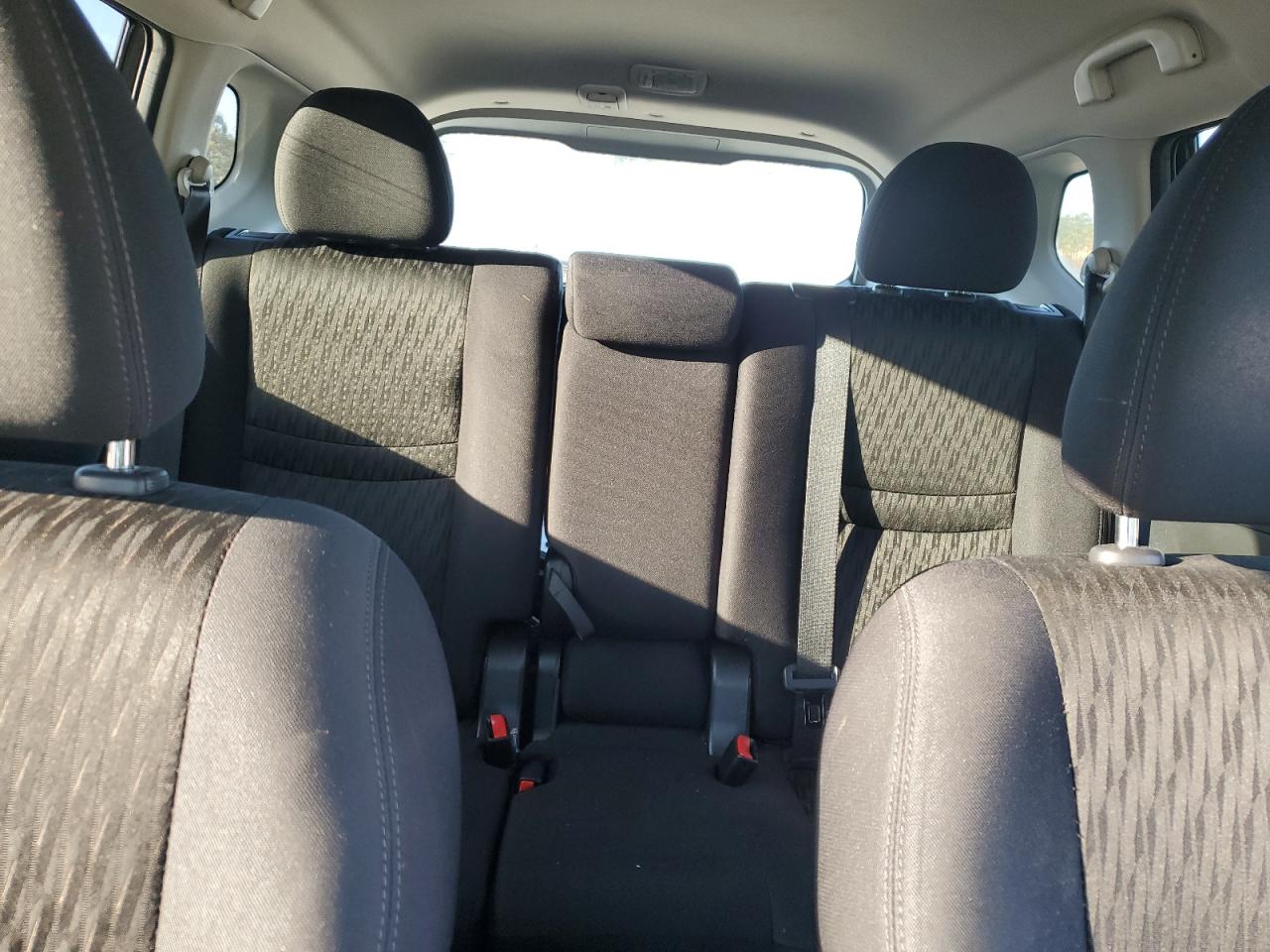 2019 NISSAN ROGUE S photo 10