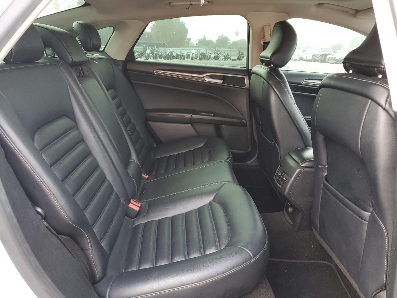 2019 FORD FUSION photo 10