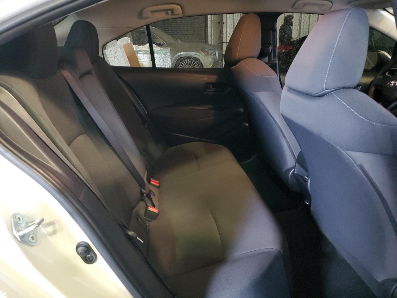 2022 TOYOTA COROLLA LE photo 19