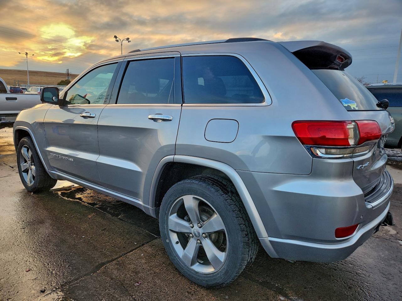2014 JEEP GRAND CHEROKEE OVERLAND photo 2