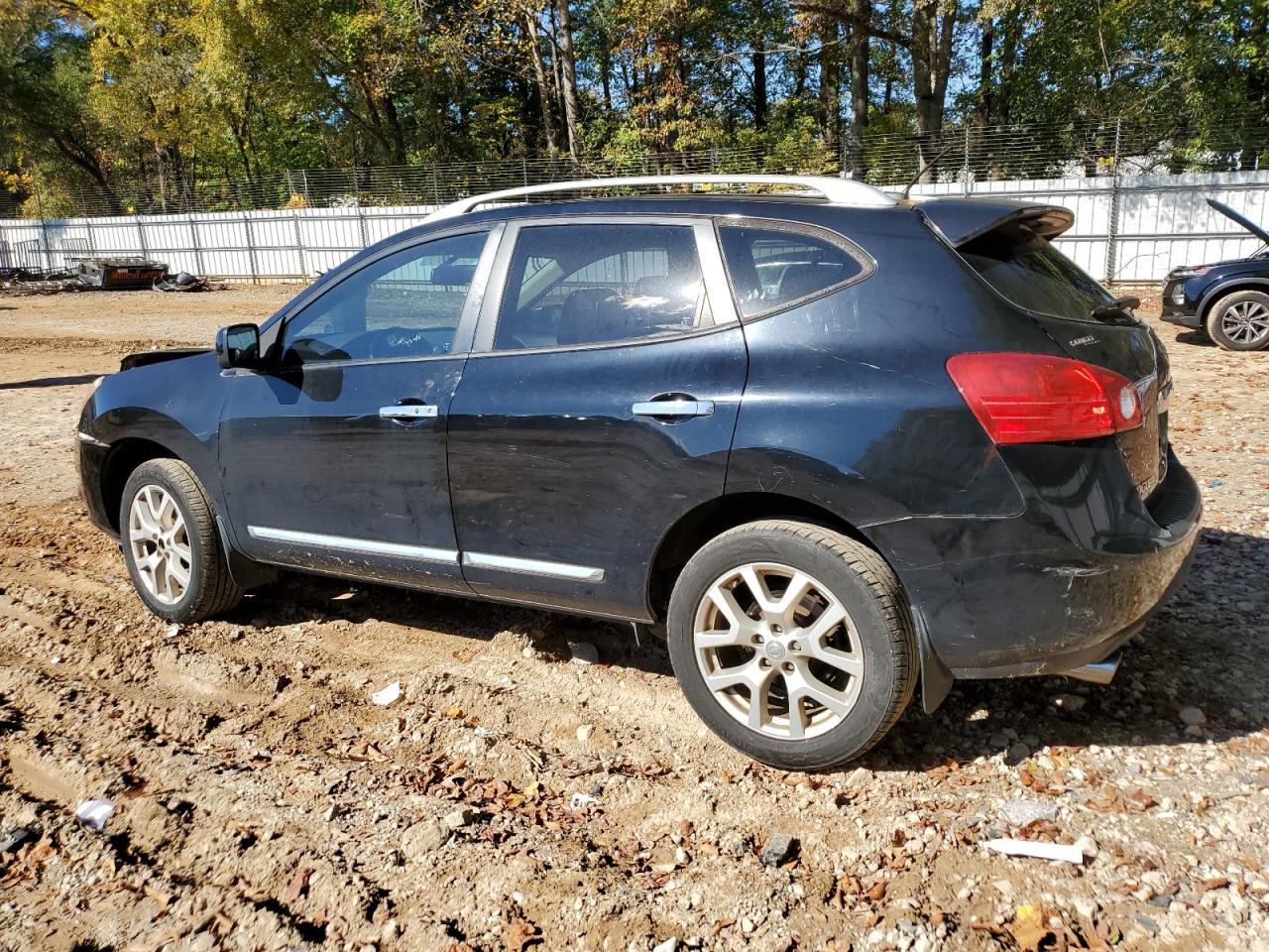 2013 NISSAN ROGUE S photo 3