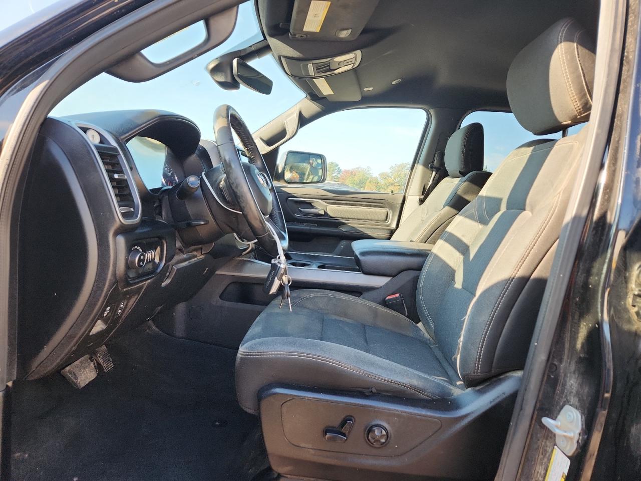 2019 RAM 1500 BIG HORN photo 19