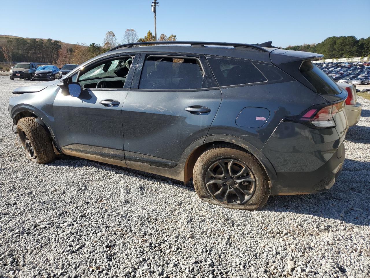 2025 KIA SPORTAGE X-PRO photo 3