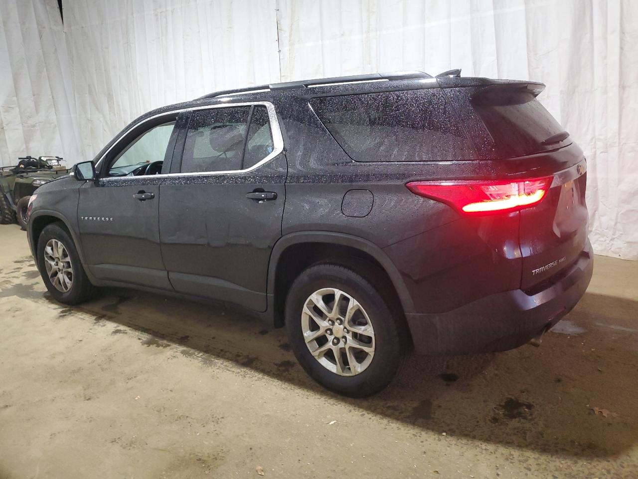 2019 CHEVROLET TRAVERSE LT photo 3