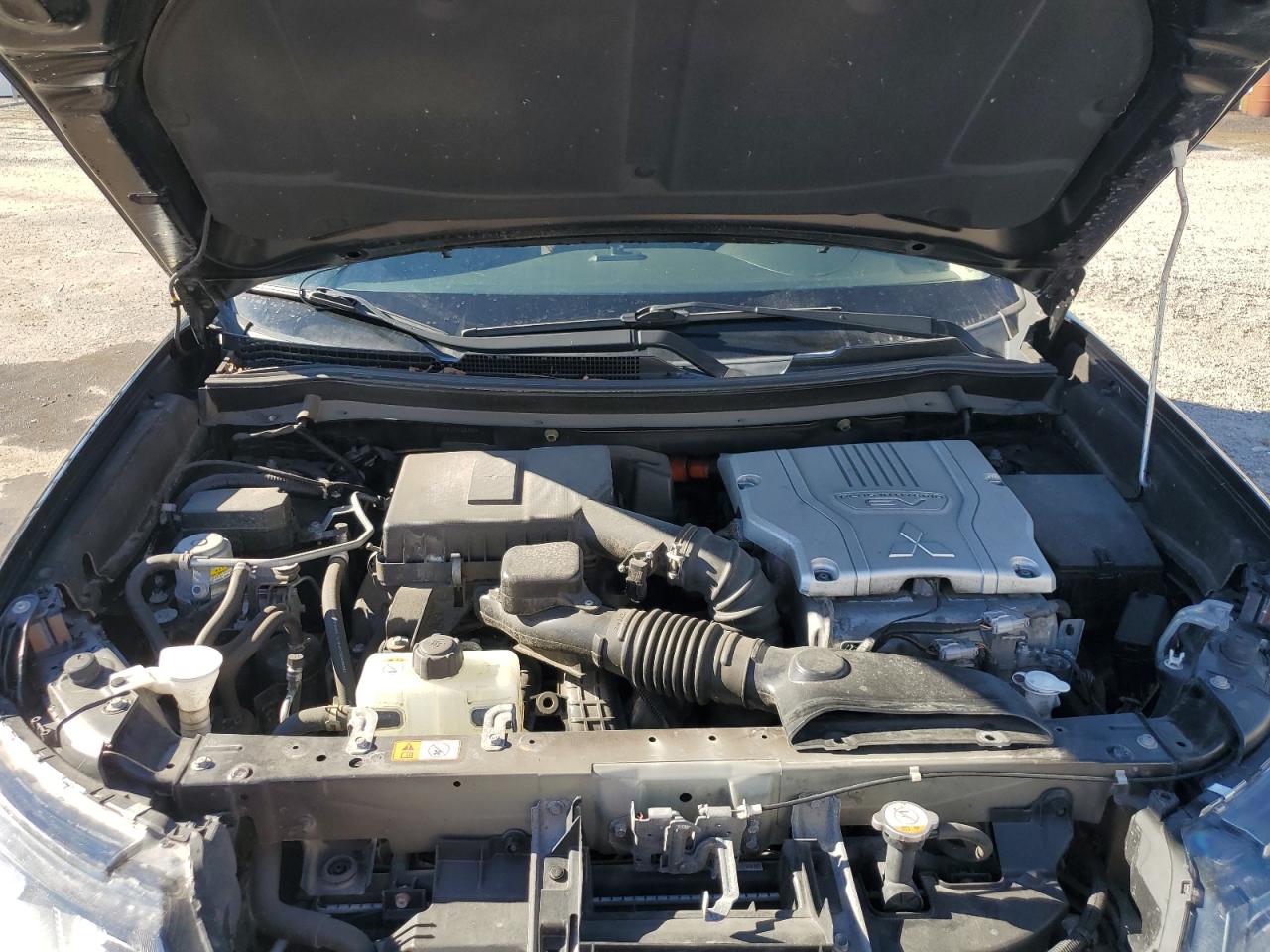 2018 MITSUBISHI OUTLANDER SE photo 12