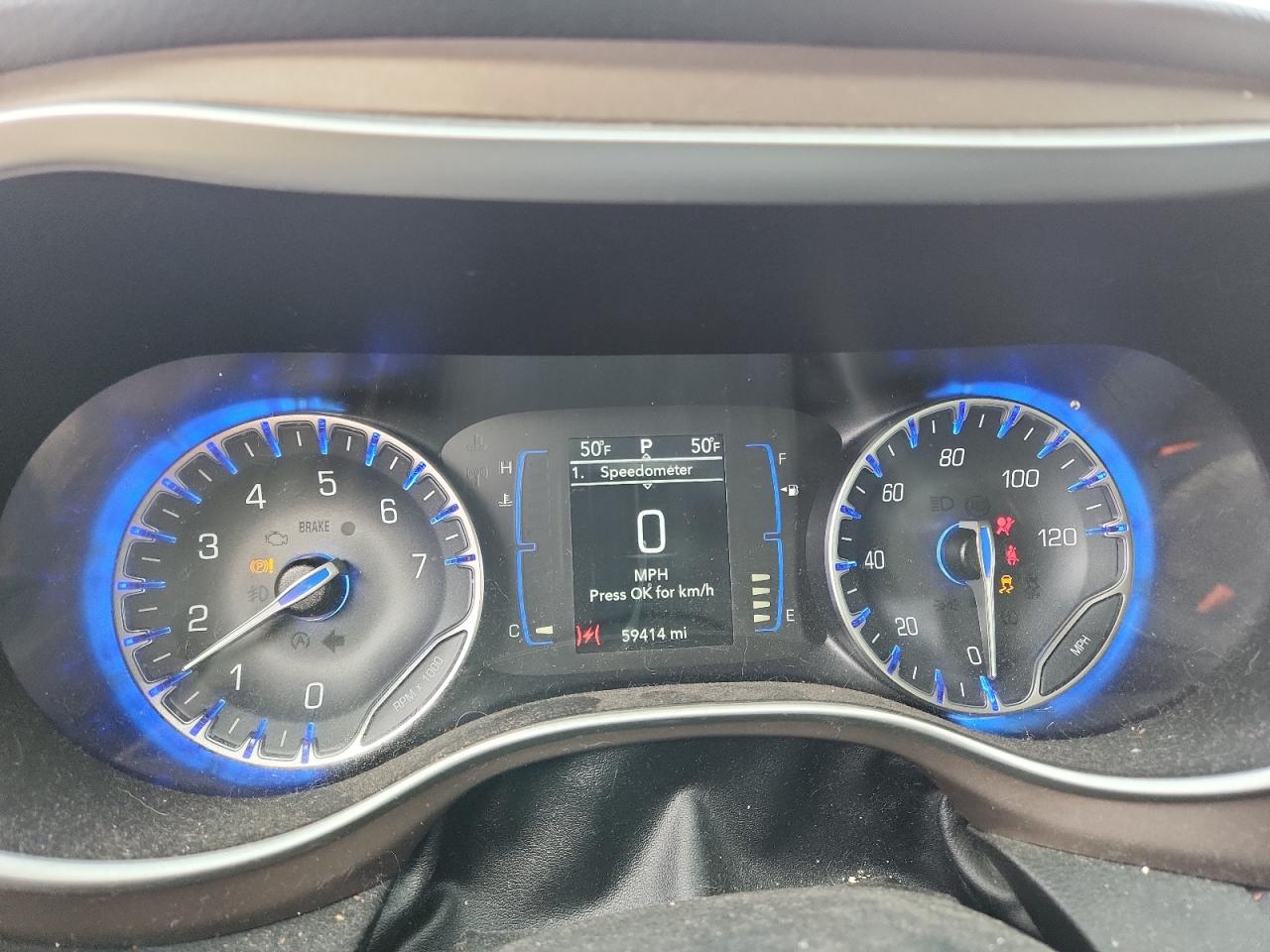 2019 CHRYSLER PACIFICA TOURING L photo 17