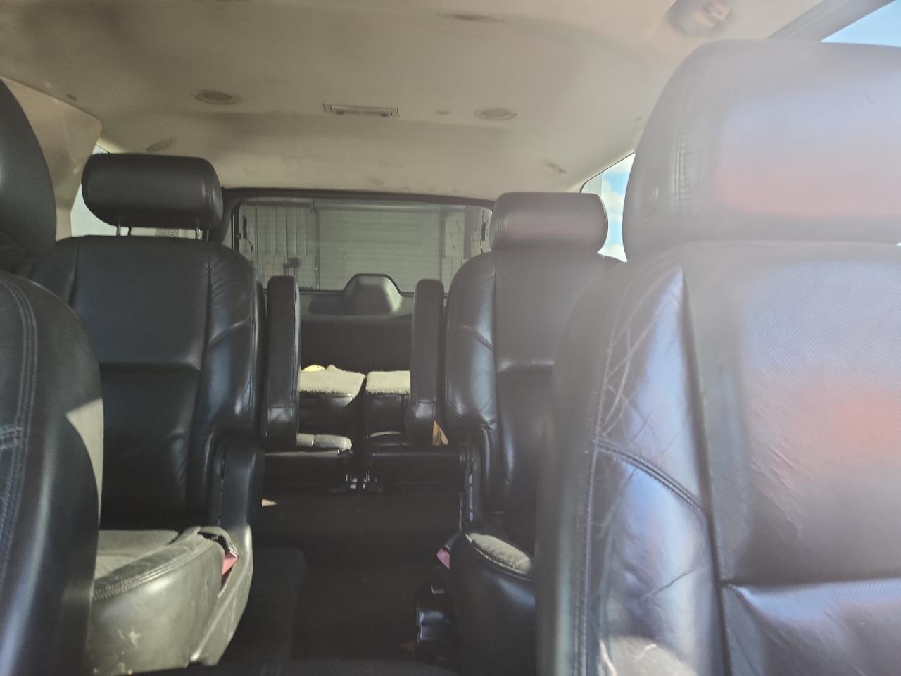2008 CADILLAC ESCALADE LUXURY photo 19