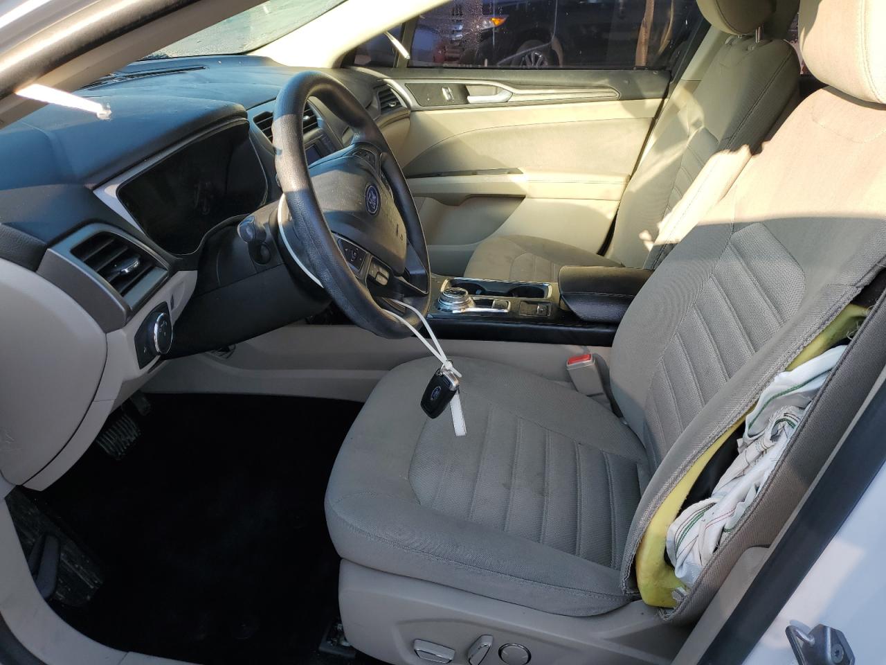 2018 FORD FUSION SE photo 19