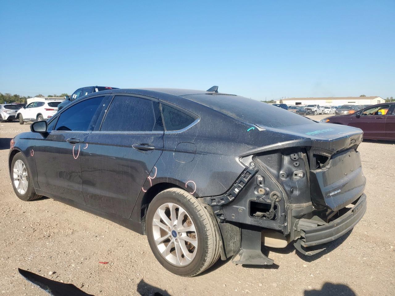 2020 FORD FUSION SE photo 2