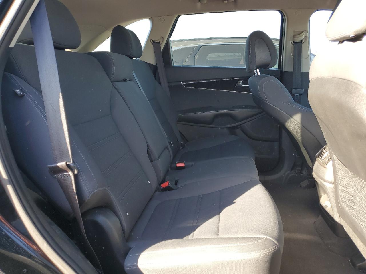 2016 KIA SORENTO L photo 11