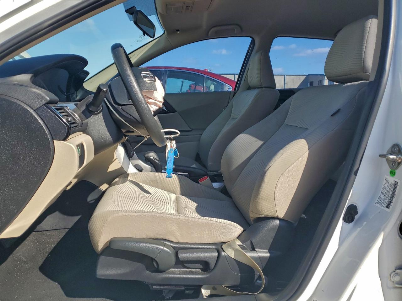 2017 HONDA ACCORD LX photo 19