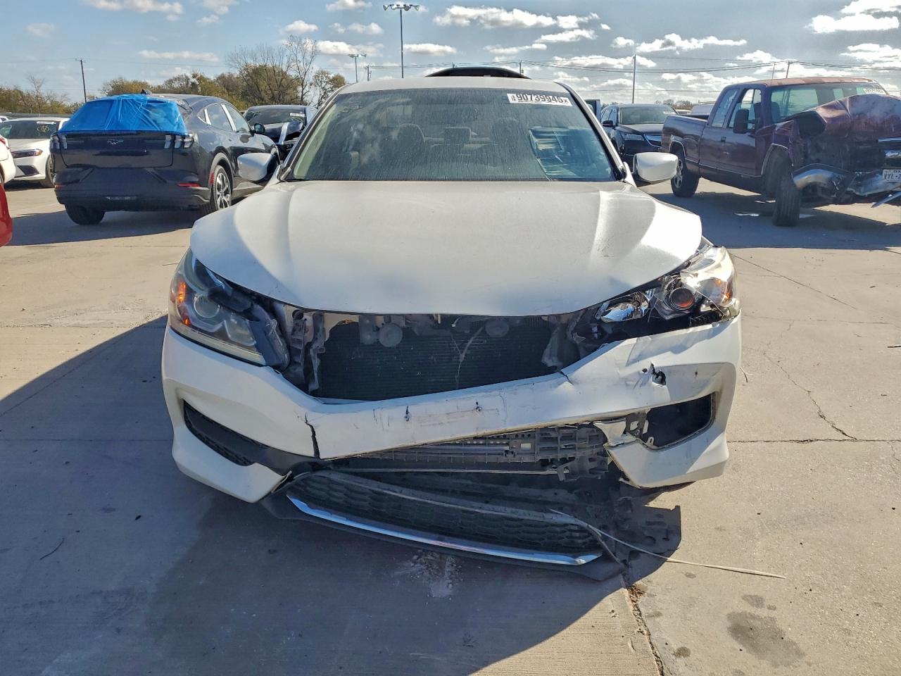 2017 HONDA ACCORD LX photo 13