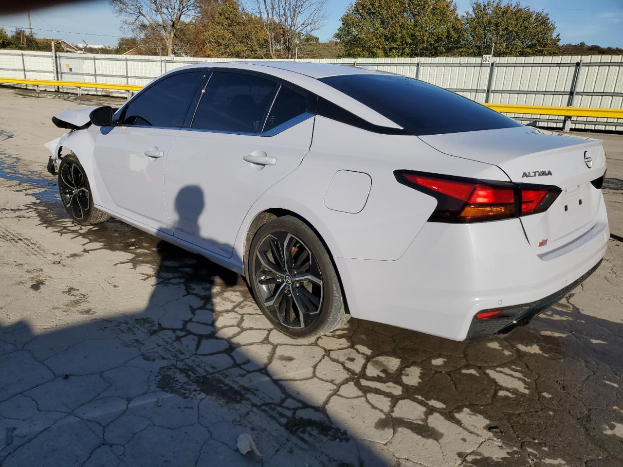 2024 NISSAN ALTIMA SR photo 3