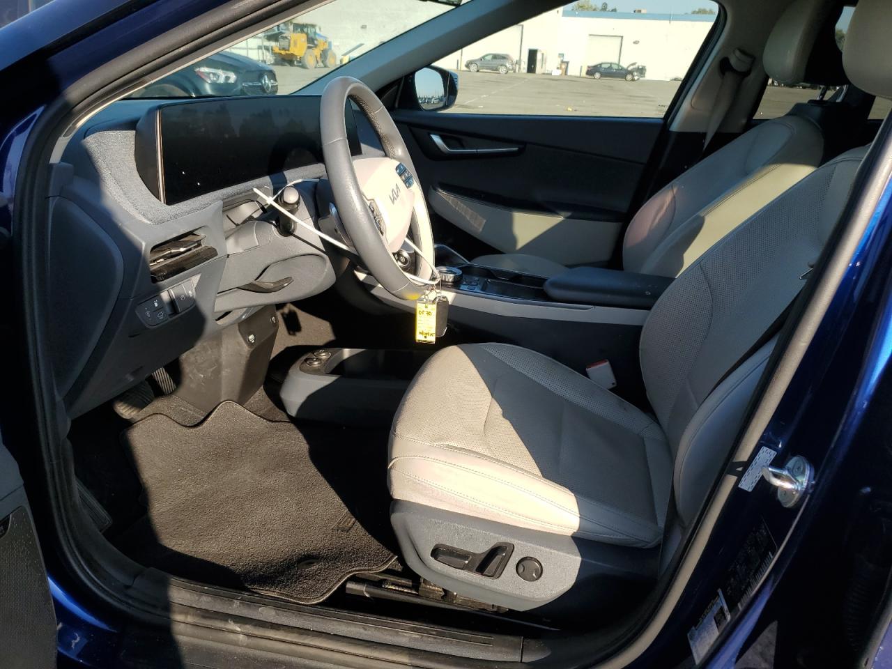 2022 KIA EV6 LIGHT photo 19