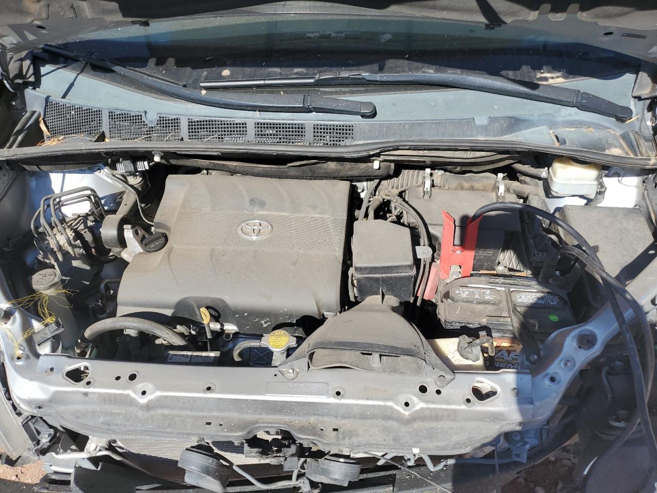 2014 TOYOTA SIENNA L 7-PASSENGER photo 12