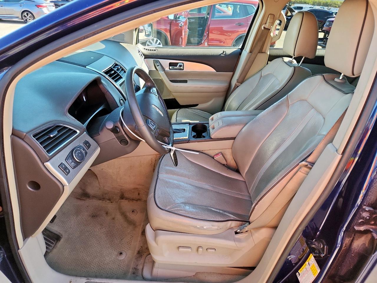 2011 LINCOLN MKX photo 13