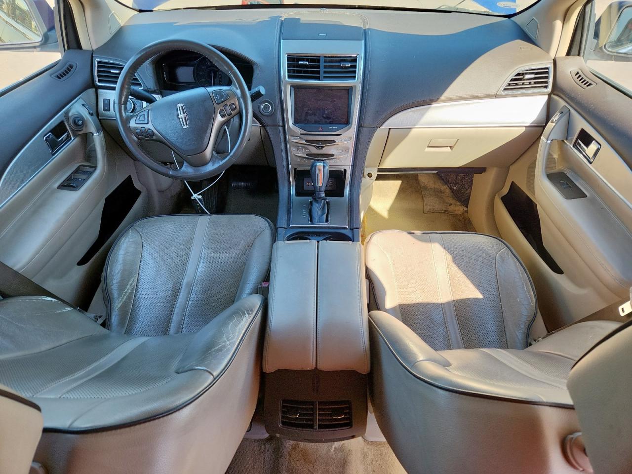 2011 LINCOLN MKX photo 15