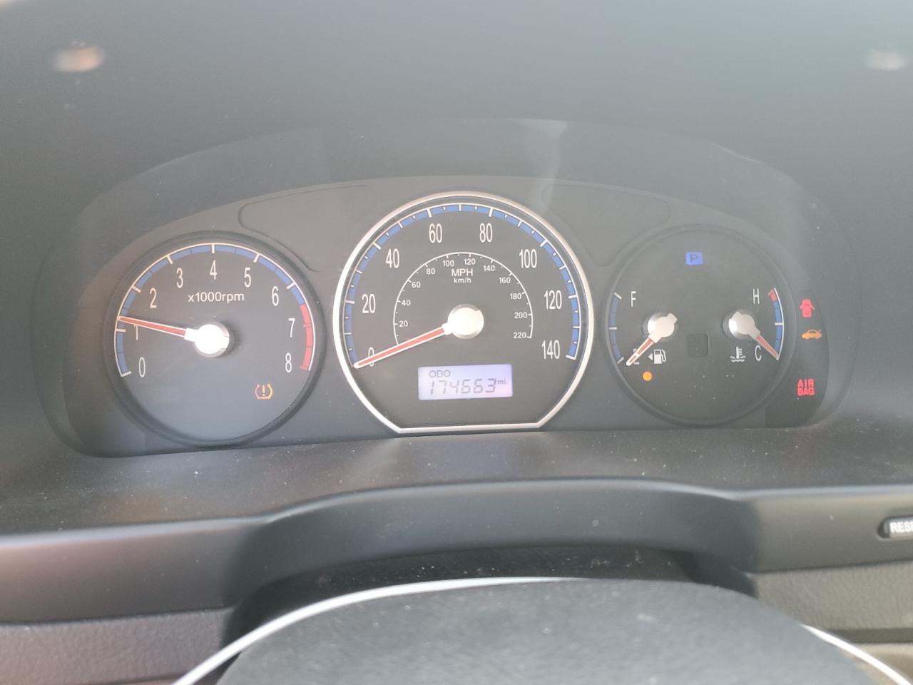 2009 HYUNDAI SANTA FE GLS photo 9