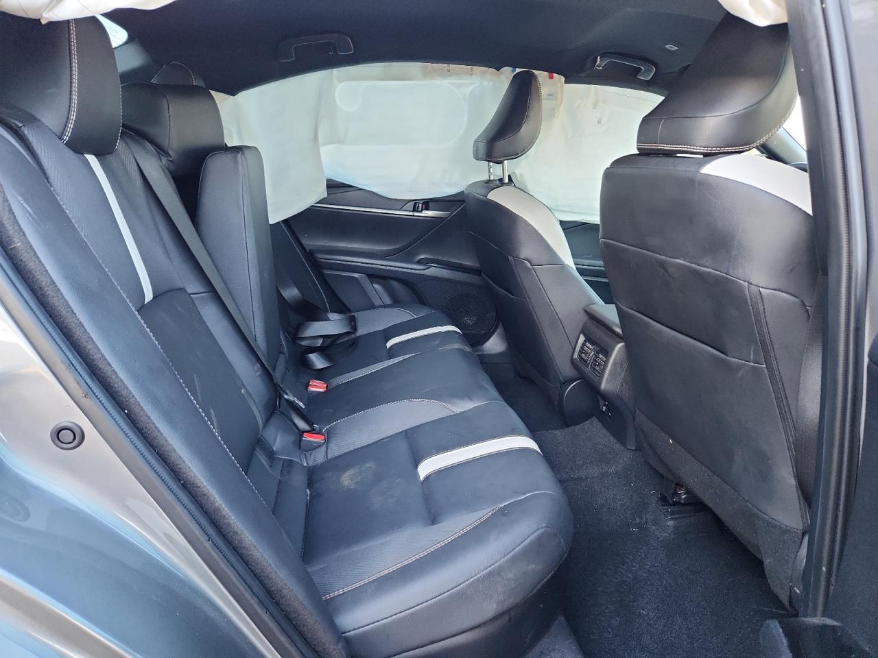 2025 TOYOTA CAMRY XSE photo 19