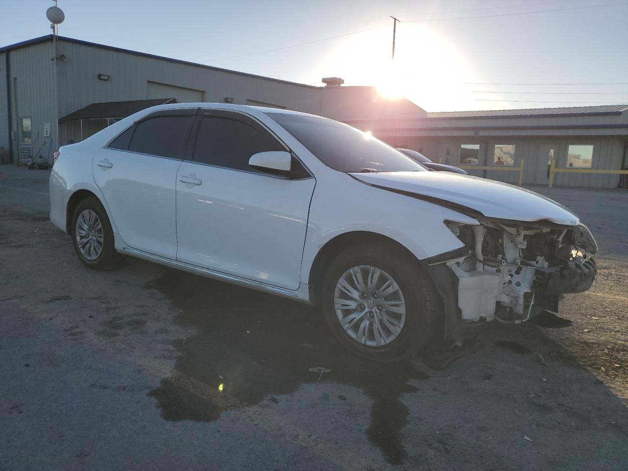 2013 TOYOTA CAMRY LE photo 13
