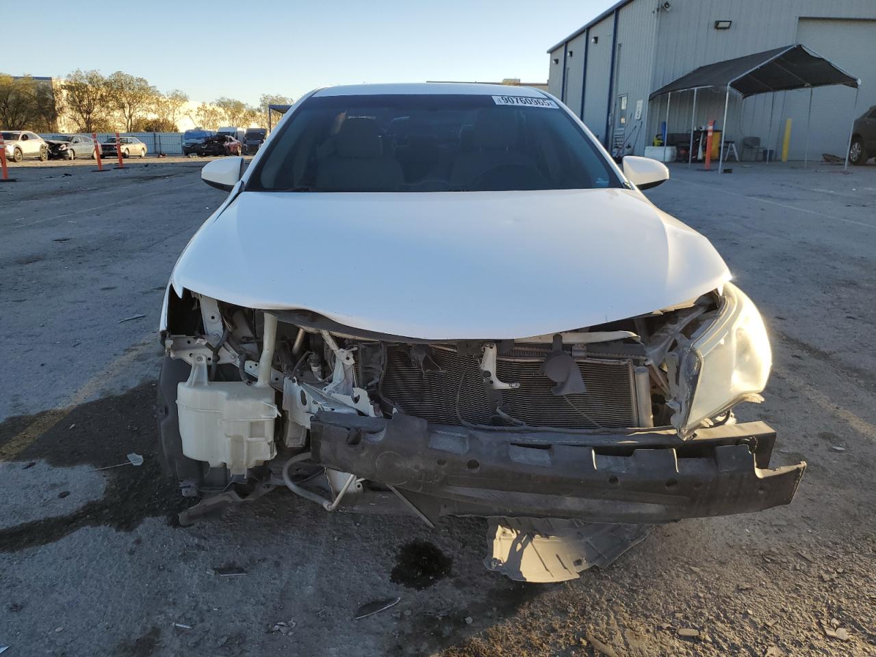 2013 TOYOTA CAMRY LE photo 17