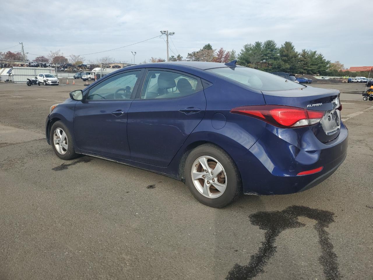2014 HYUNDAI ELANTRA SE photo 4