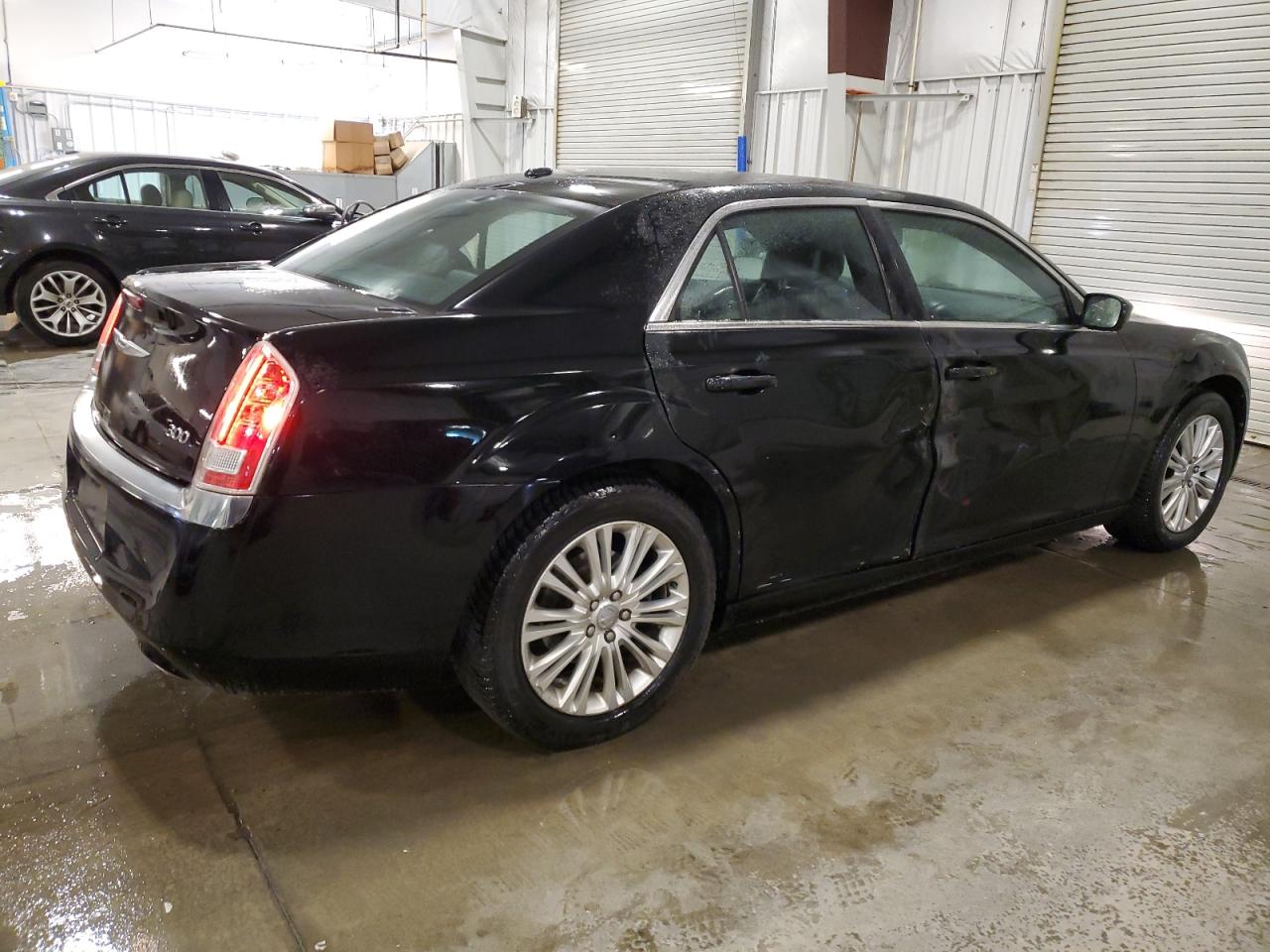 2014 CHRYSLER 300 photo 7