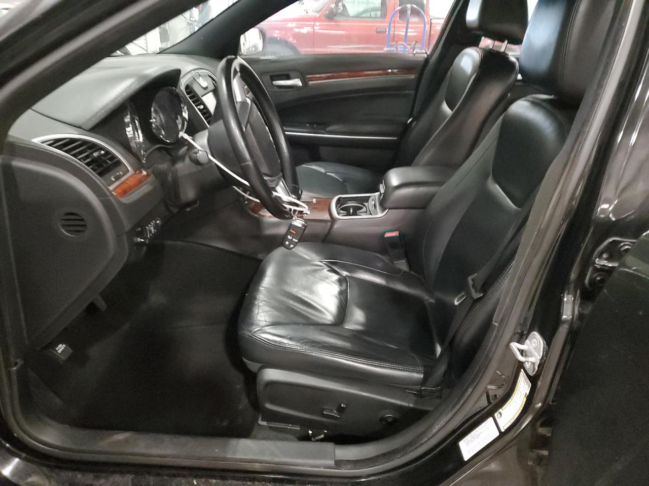 2014 CHRYSLER 300 photo 19
