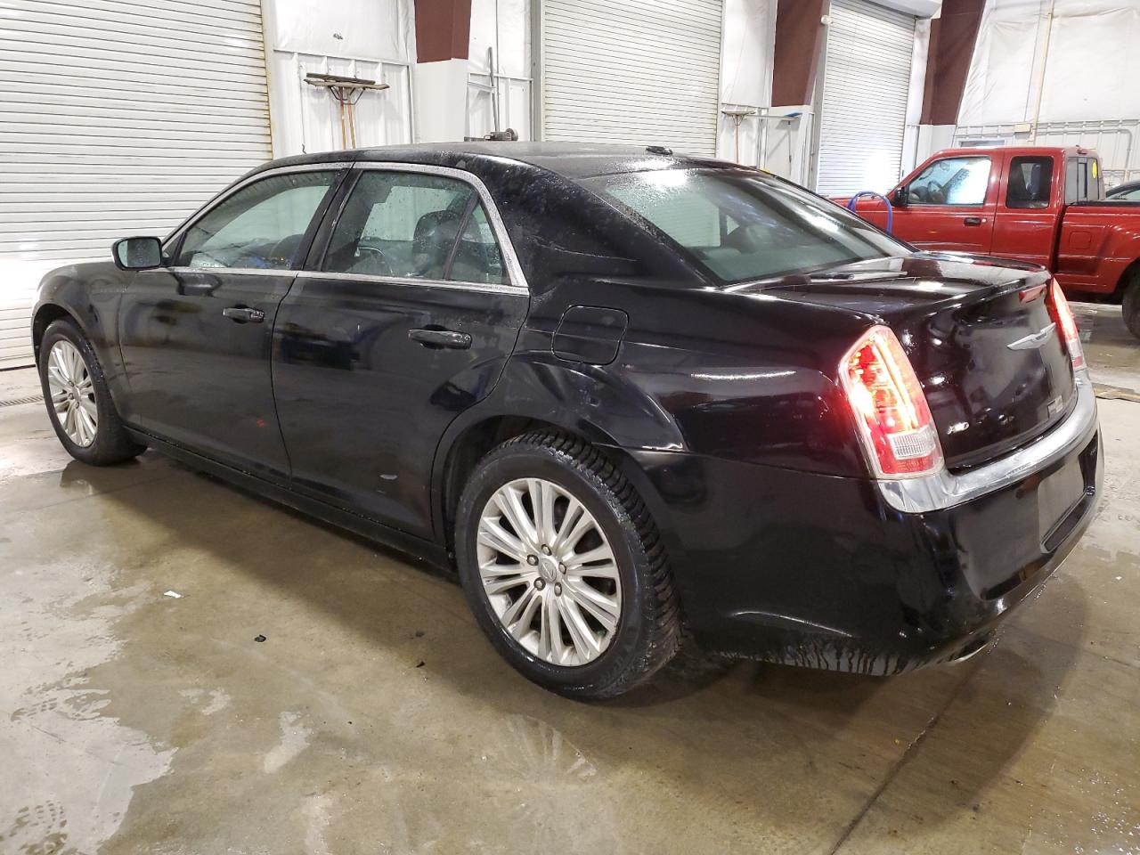 2014 CHRYSLER 300 photo 4