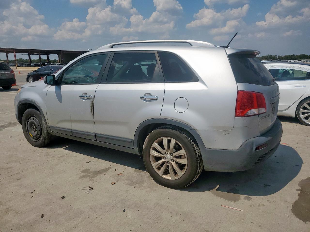 2011 KIA SORENTO EX photo 3