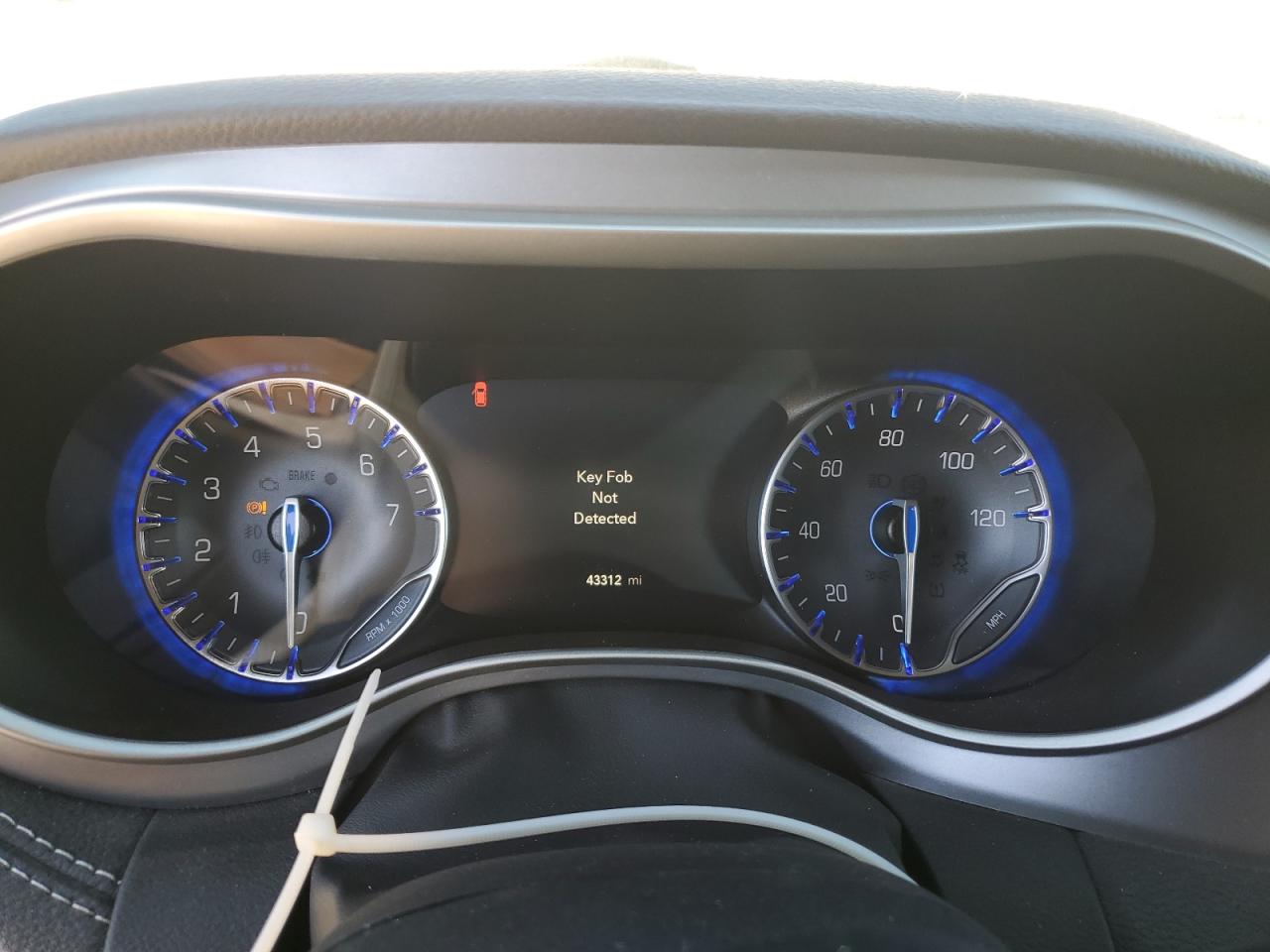 2023 CHRYSLER PACIFICA TOURING photo 17