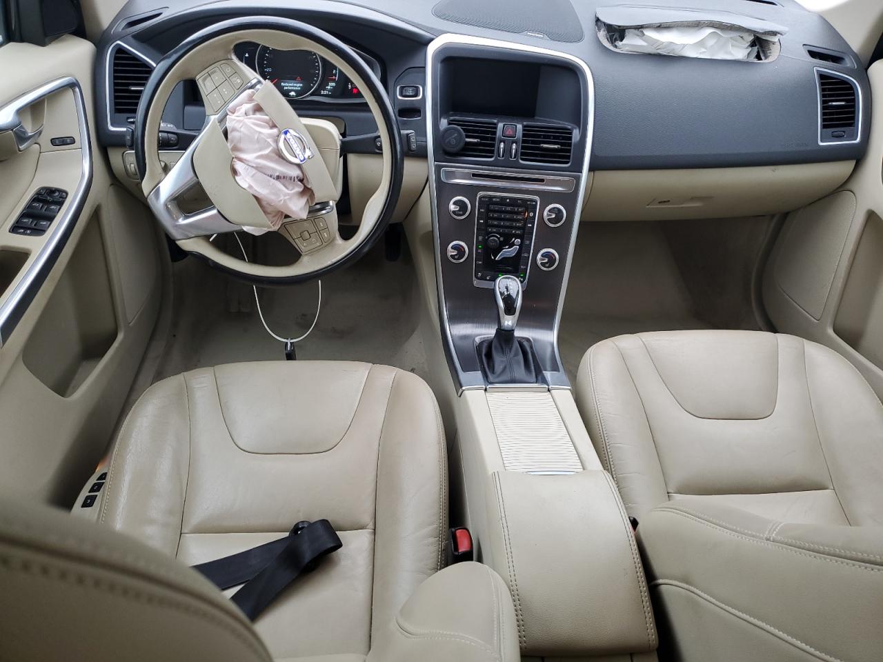 2016 VOLVO XC60 T6 PLATINUM photo 8