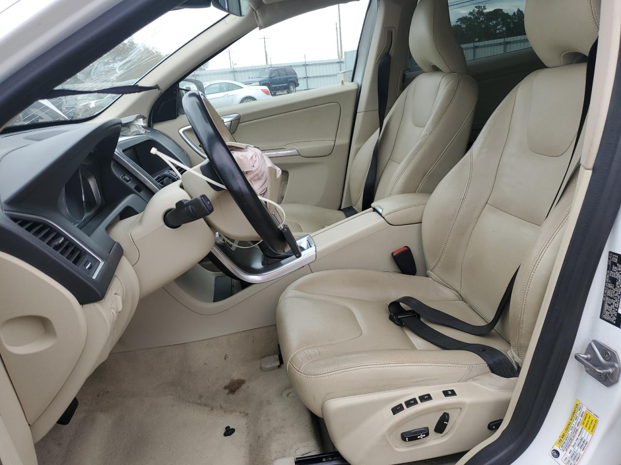 2016 VOLVO XC60 T6 PLATINUM photo 7