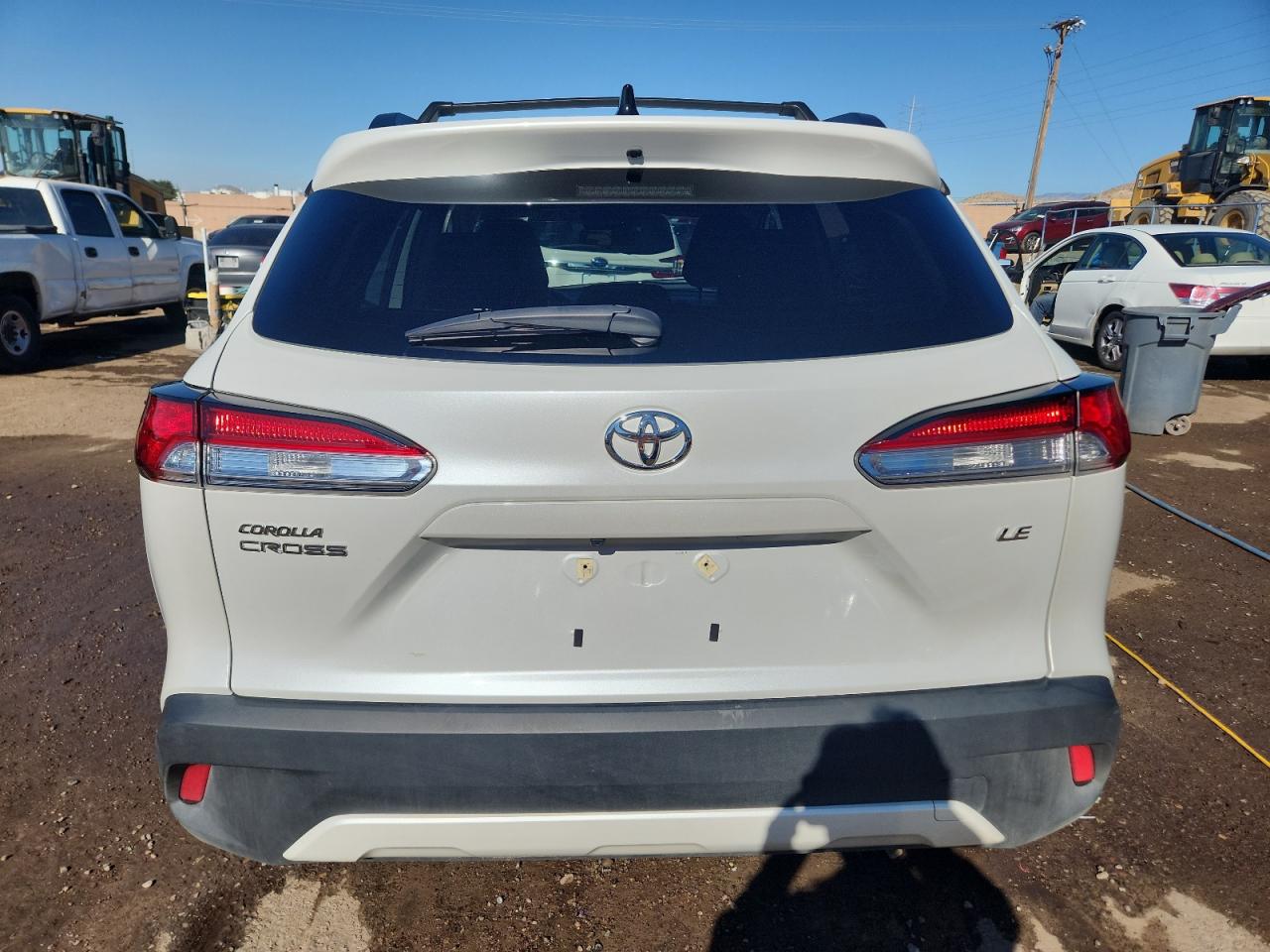 2025 TOYOTA COROLLA CROSS LE photo 16