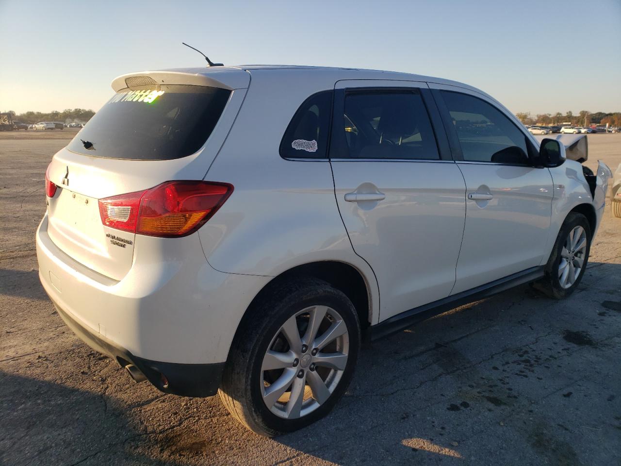 2014 MITSUBISHI OUTLANDER SPORT SE photo 3